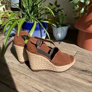 Stuart Weitzman sohoju wedge espadrille